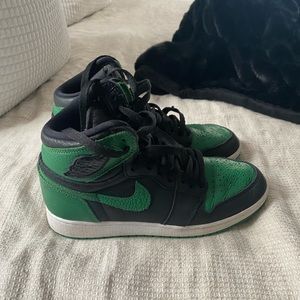Nike Jordan 1 Pine Green